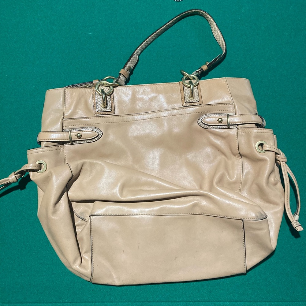 Couch purse